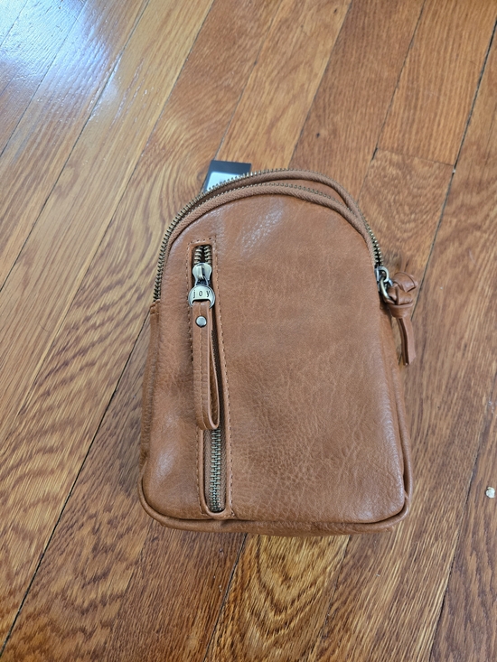 Joy Susan Handbags - Leather Crossbody Sling Bag - Tan